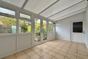 D/G Conservatory- click for photo gallery